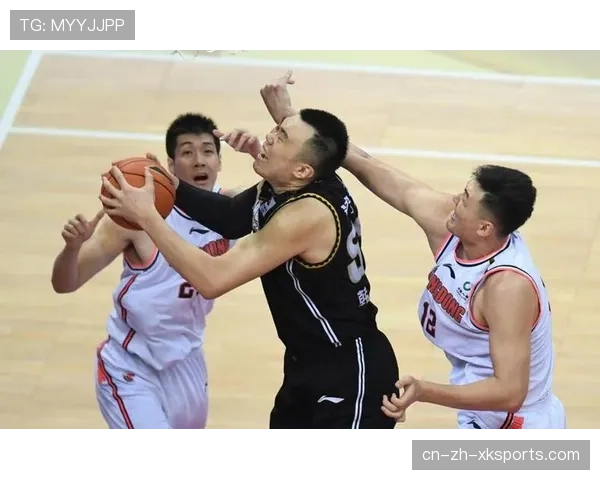 “粤辽大战”带动民间热议，多地业余球场爆满